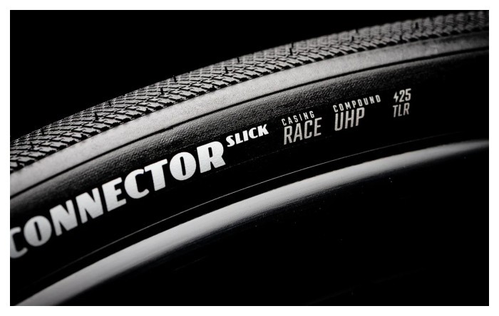 Покришка 700x40 (40-622) GoodYear Connector Slick, Race, Dynamic:UHP, Folding, Transparent