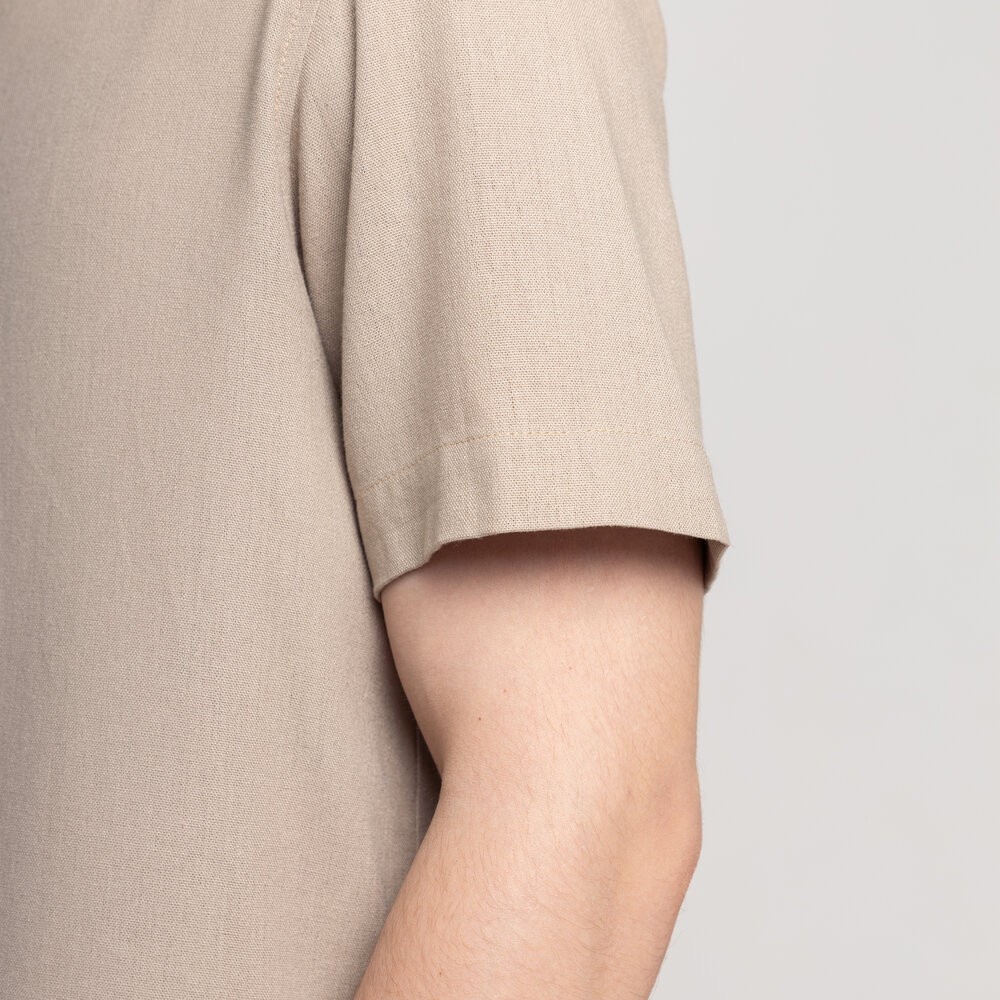 Чоловіча сорочка з коротким рукавом бежева Pobedov Marsel