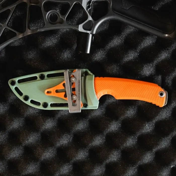 Ніж SOG Tellus FX, Blaze