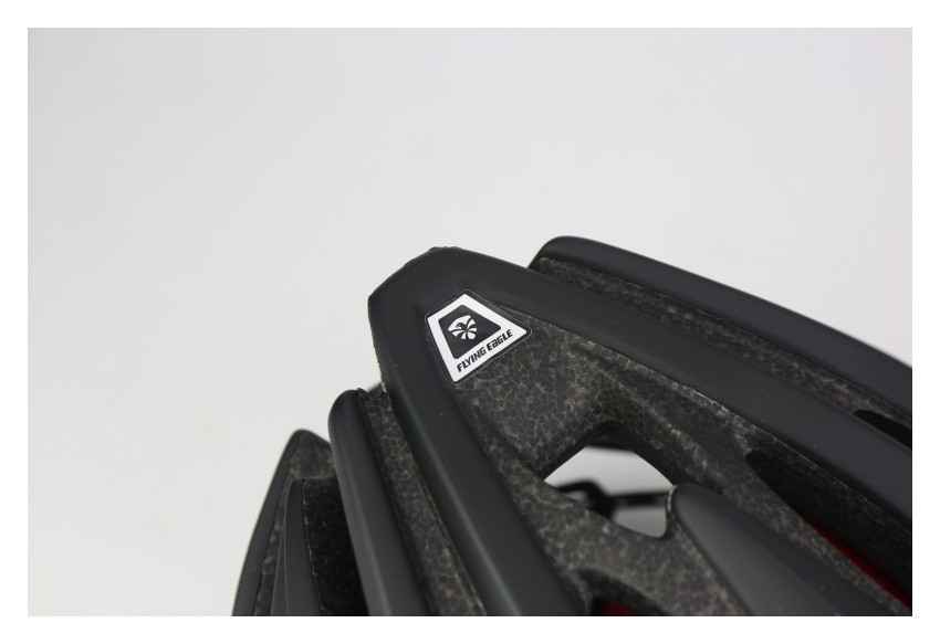 Шлем для роликов Flying Eagle Fast Forward черный L/XL (от 58 до 62 см)