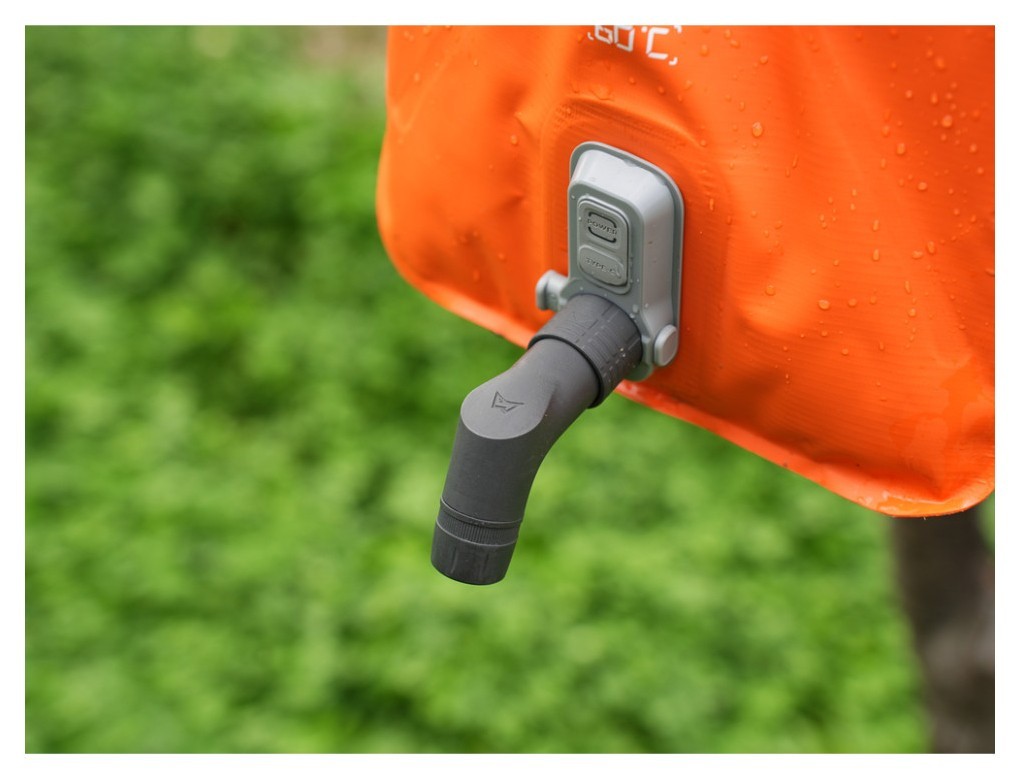 Душ портативний із ємністю та насосом Flextail Tiny Shower Bag, 20л, помаранчевий, укр, укр