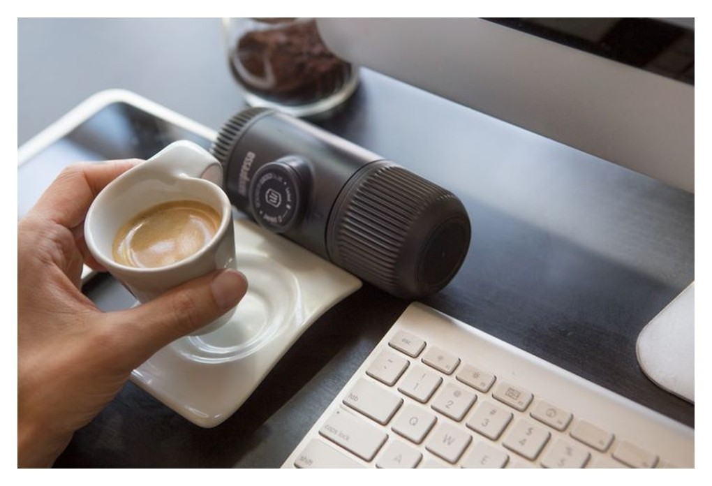 Портативна еспресо-кавоварка Wacaco Nanopresso сіра з чохлом, механічна, для меленої кави, укр, укр