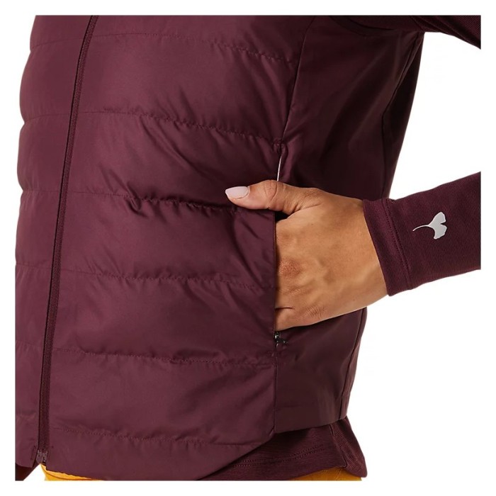 Жилетка Asics (2012C383) RUNKOYO PADDED VEST 2022