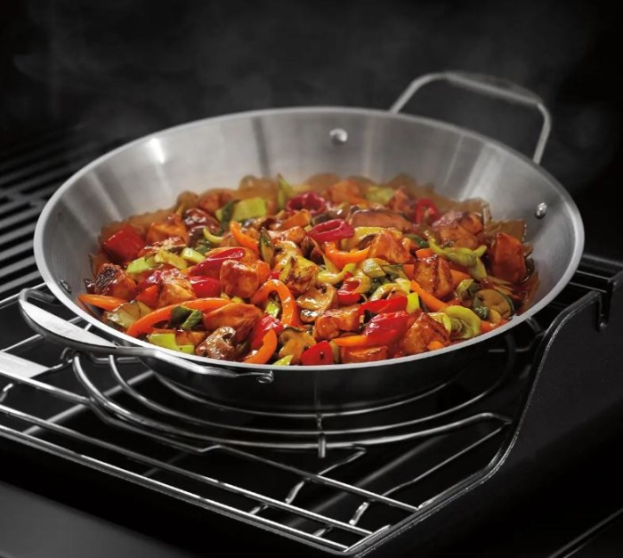 Газовый гриль Weber Genesis EPX-435 NEW, черный 36810075