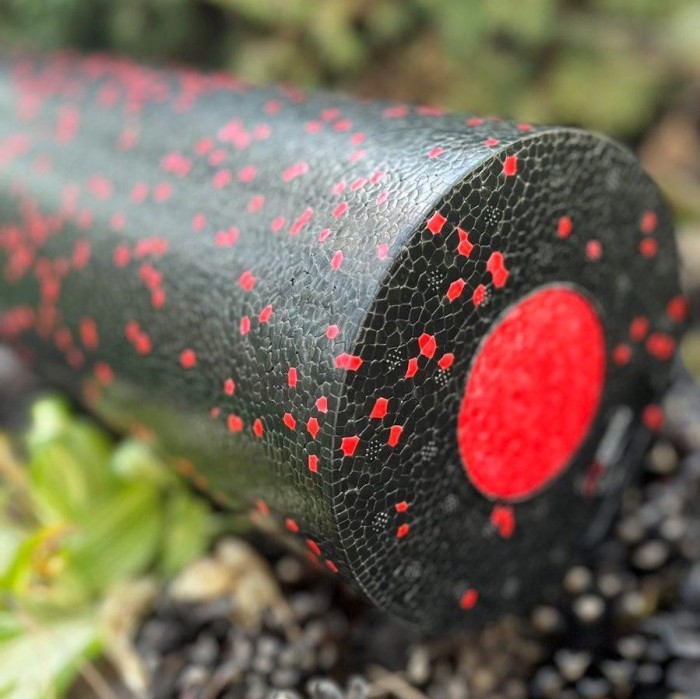 Массажный ролик (роллер) гладкий PowerPlay PP-4348 2 in 1 EPP Foam Roller Черно/Красный (33x14см.)