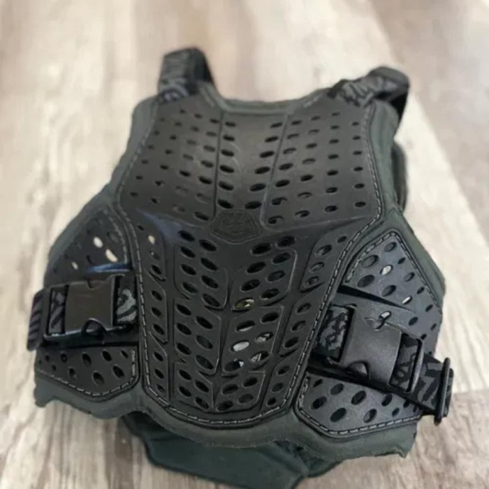 Захист тіла TLD ROCKFIGHT CHEST PROTECTOR [Black] XL/XXL, укр, укр