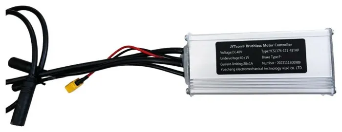 Контролер GP JYT 48 B 20А чиста синусоїда у власному корпусі вологозахищені роз'єми 920 мм L - 150 мм круїз контроль