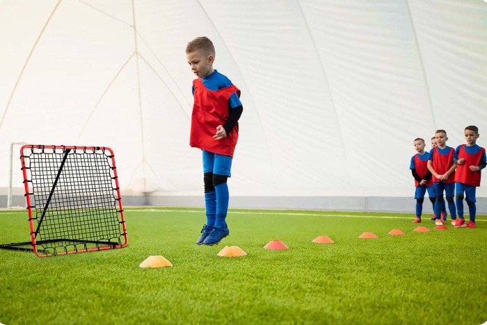 Сітка тренувальна для футболу Neo-Sport NS-491 Rebounder 120 x 120 х 107 см, червона