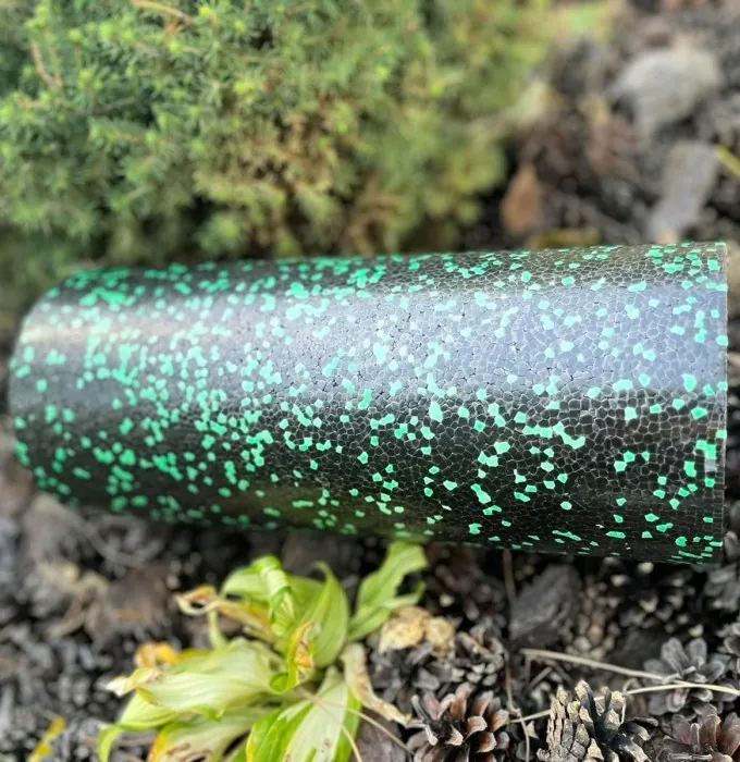 Массажный ролик (роллер) гладкий PowerPlay PP-4348 2 in 1 EPP Foam Roller Черно/Зеленый (33x14см.)