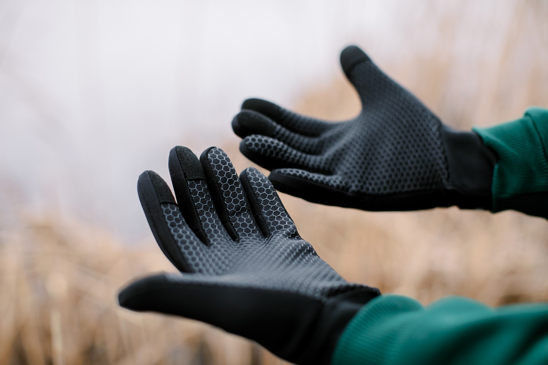 Перчатки Tribe Wind Gloves T-KC-0012-black