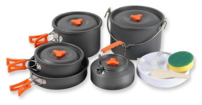 Набір туристичного посуду (2 каструлі з кришкою, котелок, сковорідка, чайник, 6 тарілок, ложка, черпак та губка) BRS-157, алюміній