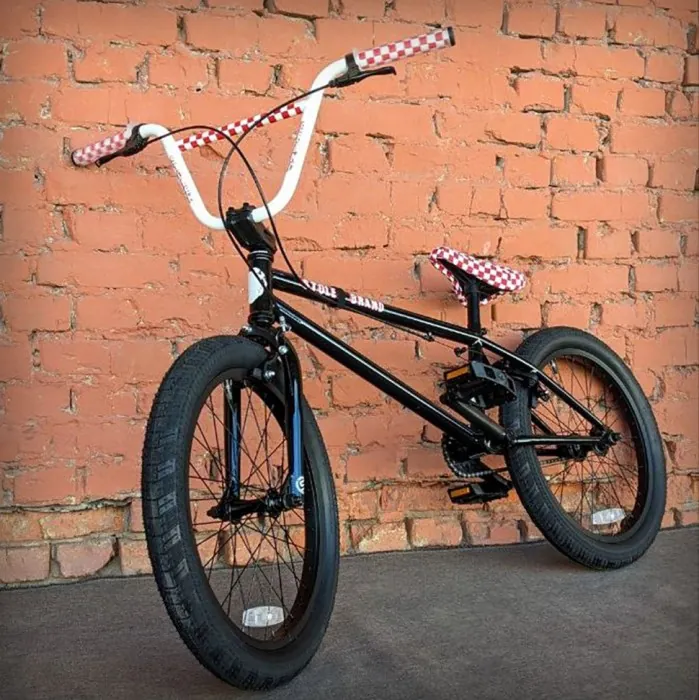 Велосипед BMX Stolen Stereo (2022) Black/ Fast Times Red (трюковий велосипед)