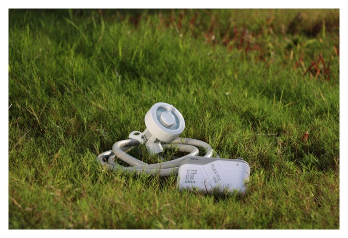 Душ портативний з насосом на акумуляторі Flextail Max Shower, білий