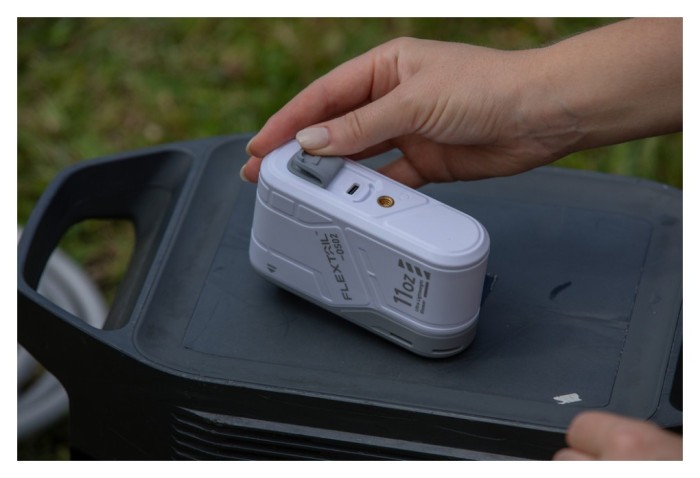 Душ портативний з насосом на акумуляторі Flextail Max Shower, білий, укр, укр