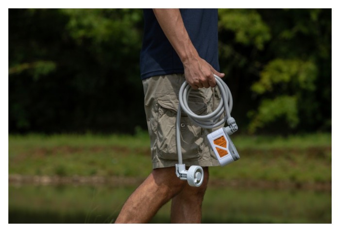 Душ портативний з насосом на акумуляторі Flextail Max Shower, білий, укр, укр