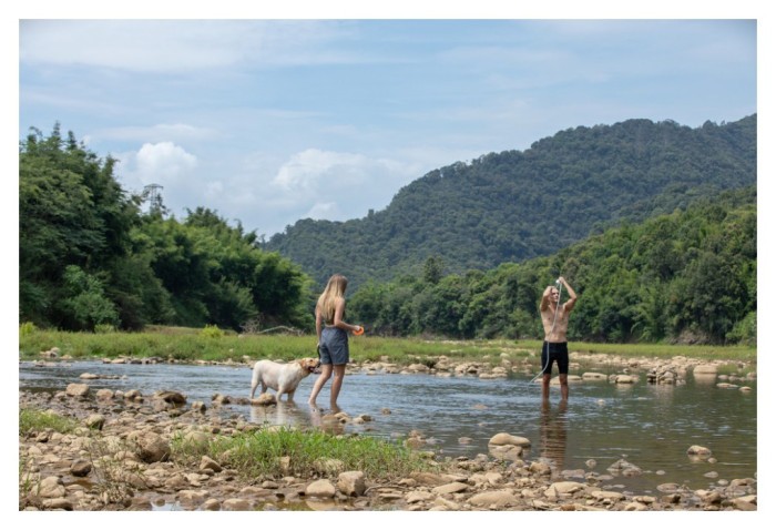 Душ портативний з насосом на акумуляторі Flextail Max Shower, білий, укр, укр