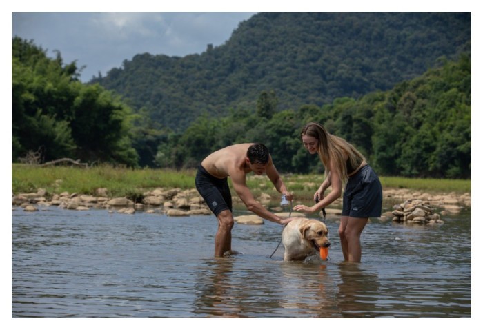 Душ портативний з насосом на акумуляторі Flextail Max Shower, білий, укр, укр