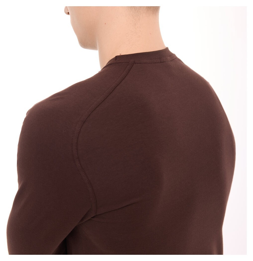 Шоколадный мужской лонгсов Pobedov Dune. Черная мужская кофта из кулира