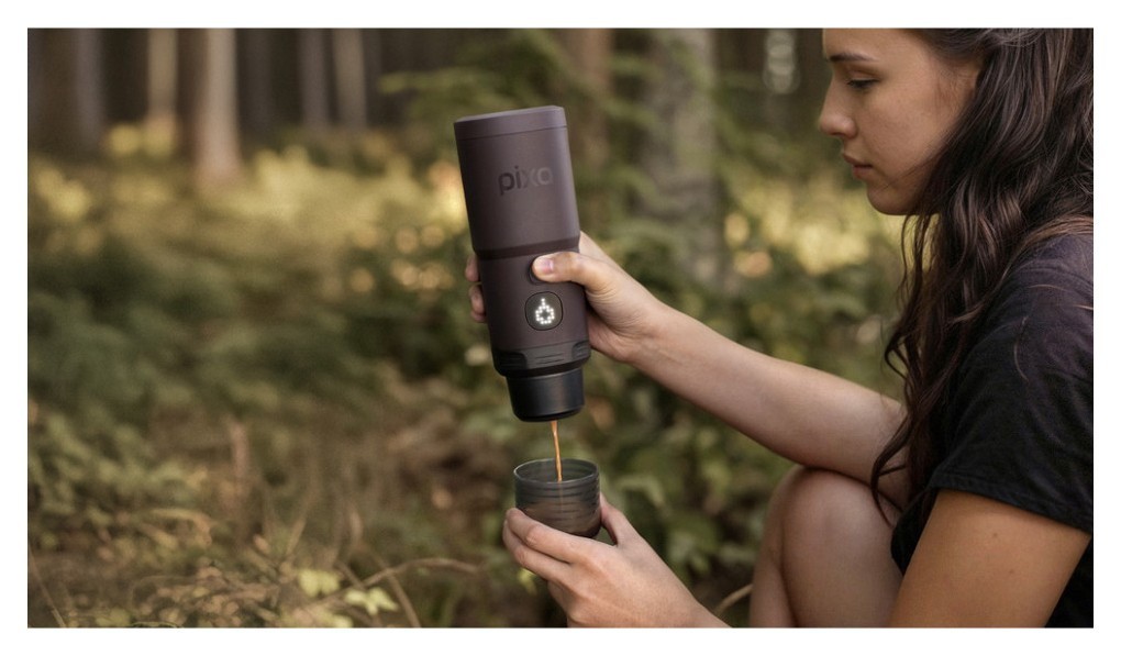 Портативная электрическая эспрессо кофеварка Wacaco Pixapresso для молотого кофе и капсул, темный бургунд