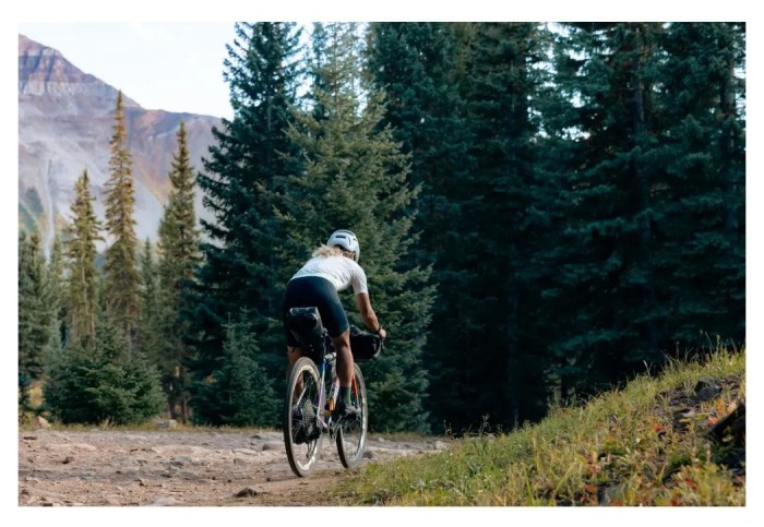 Сумка под седло Osprey Escapist Saddle Bag