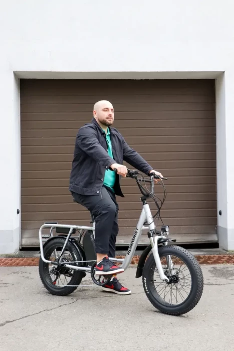 Велосипед с электроприводом 20