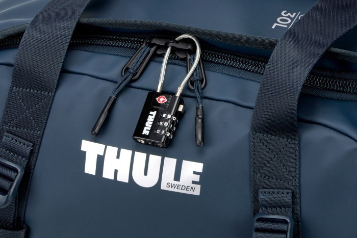 Спортивная сумка Thule Chasm Duffel 30L (Darkest Blue) 3205586 (TH 3205586)