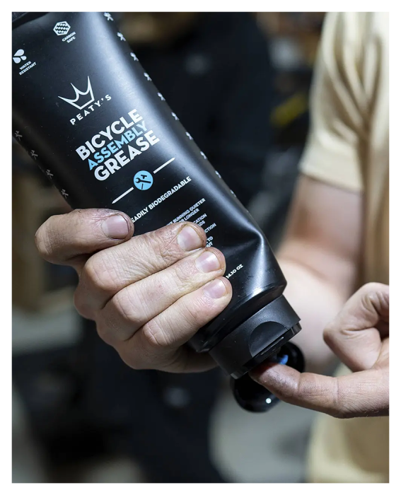 Масло для подшипников рулевых / кареток / болтов / осьей Peaty's Bicycle Assembly Grease Peaty's Assembly Grease, 400g