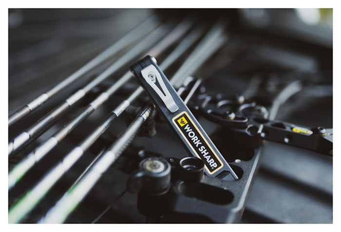 Точилка механічна кишенькова Work Sharp Folding Field Sharpener WSEDCFFS-I, укр, укр