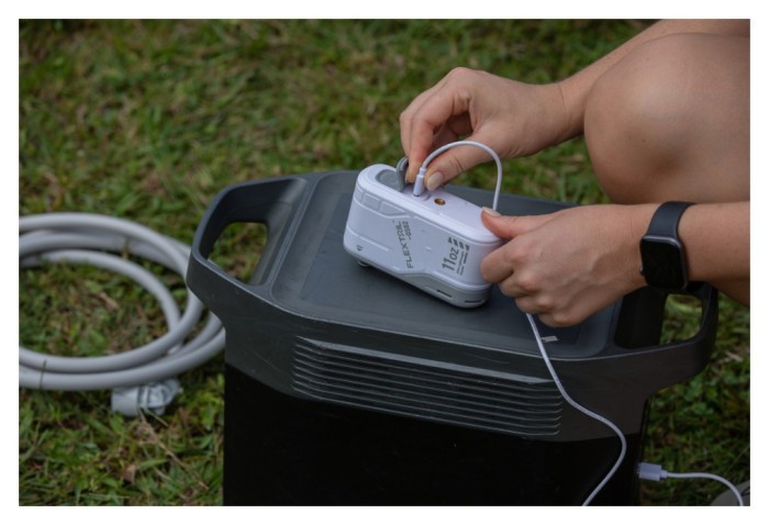 Душ портативний з насосом на акумуляторі Flextail Max Shower із чохлом, білий, укр, укр