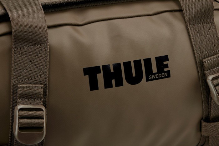 Спортивная сумка Thule Chasm Duffel 30L (Deep Khaki) 3205587 (TH 3205587)