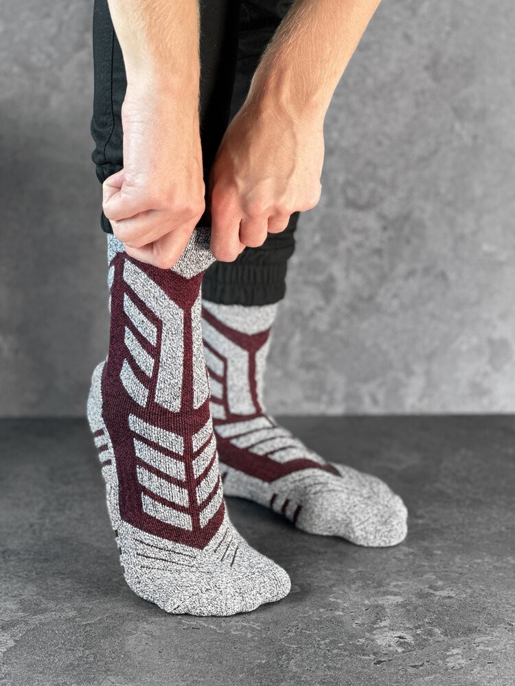 Чоловічі спортивні шкарпетки Thermal сірі з бордовими вставками