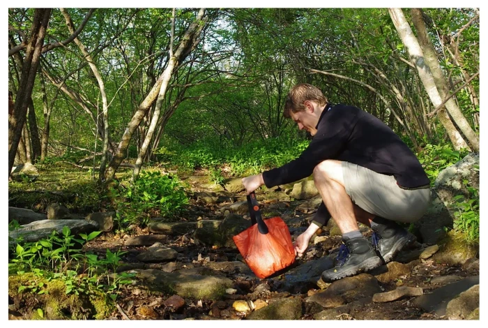 Відро Folding Bucket Red, 20 л від Sea to Summit