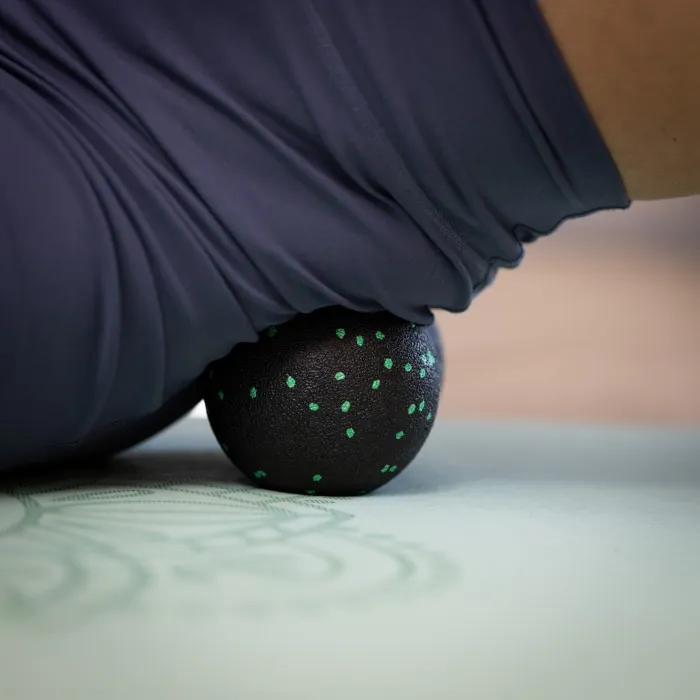 Массажный мяч Actiget EPP 8 см ACT0096 Black/Green