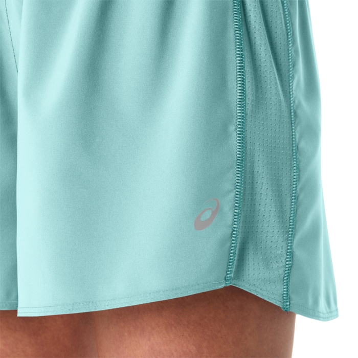Сукні, спідниці, бриджі, шорти Asics ( 2012D168 ) ASICS CORE 4IN SHORT 2025
