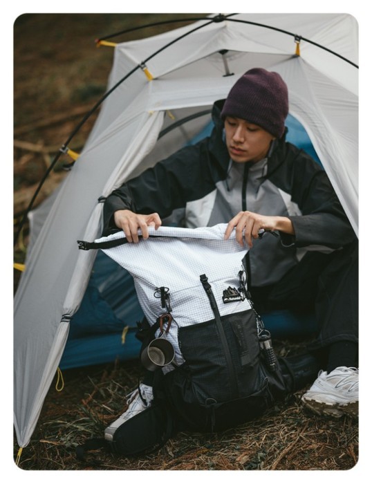 Рюкзак туристичний Naturehike Helium CNK2300016, 30+5 л, чорний