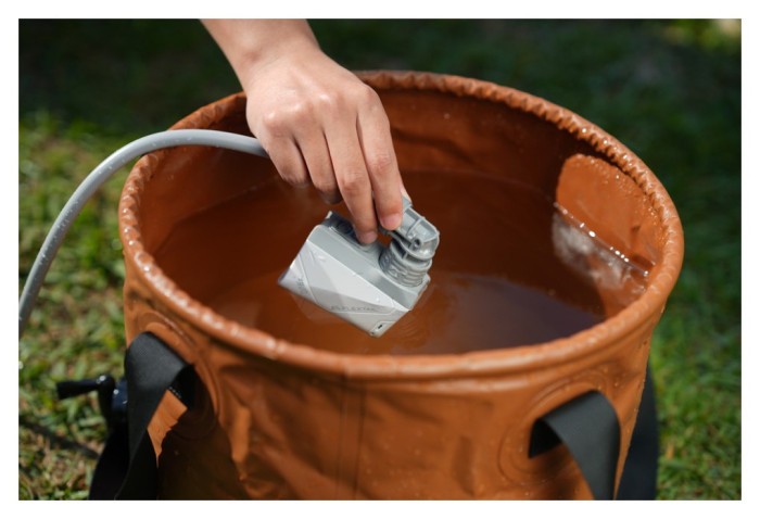 Душ портативний з насосом на акумуляторі Flextail Tiny Shower, білий, укр, укр