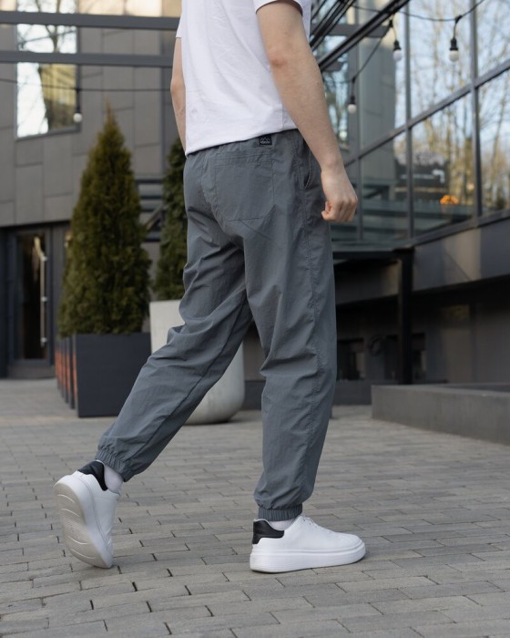 Мужские джогеры темно-серые плащевка спорт Pobedov Ground