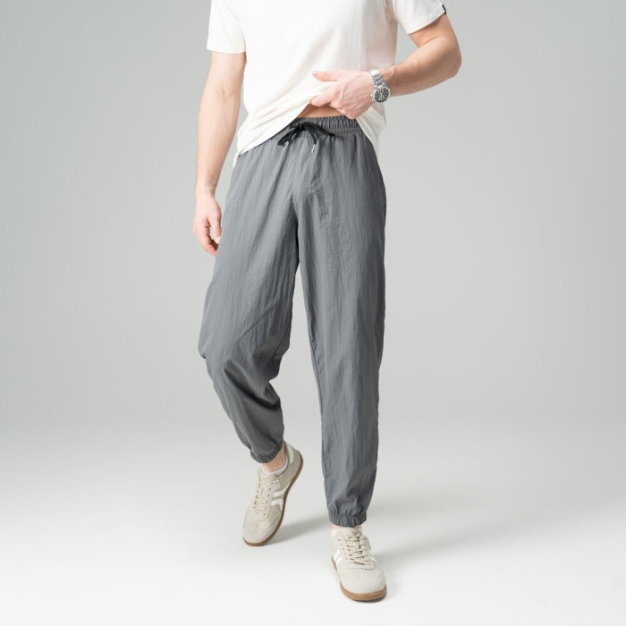 Мужские джогеры темно-серые плащевка спорт Pobedov Ground