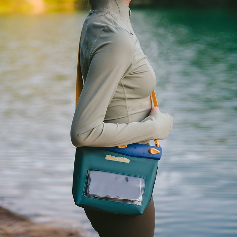 Водонепроницаемая сумка Naturehike CNK2300BS016, 5,6л, темно-зеленая