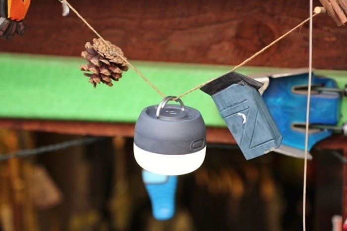 Ліхтар-повербанк Black Diamond Moji Charging Station, 250 люмен, Graphite