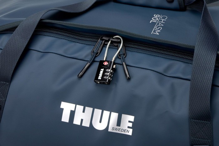 Спортивная сумка Thule Chasm Duffel 90L (Darkest Blue) 3205596 (TH 3205596)