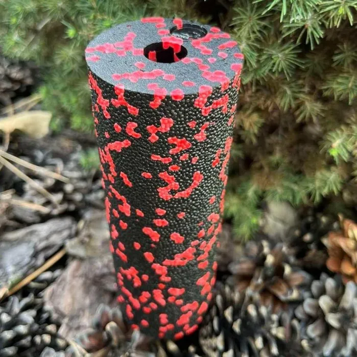 Массажный ролик (роллер) гладкий PowerPlay PP-4346 Mini EPP Foam Roller Черно/Красный (15x5,3см.)