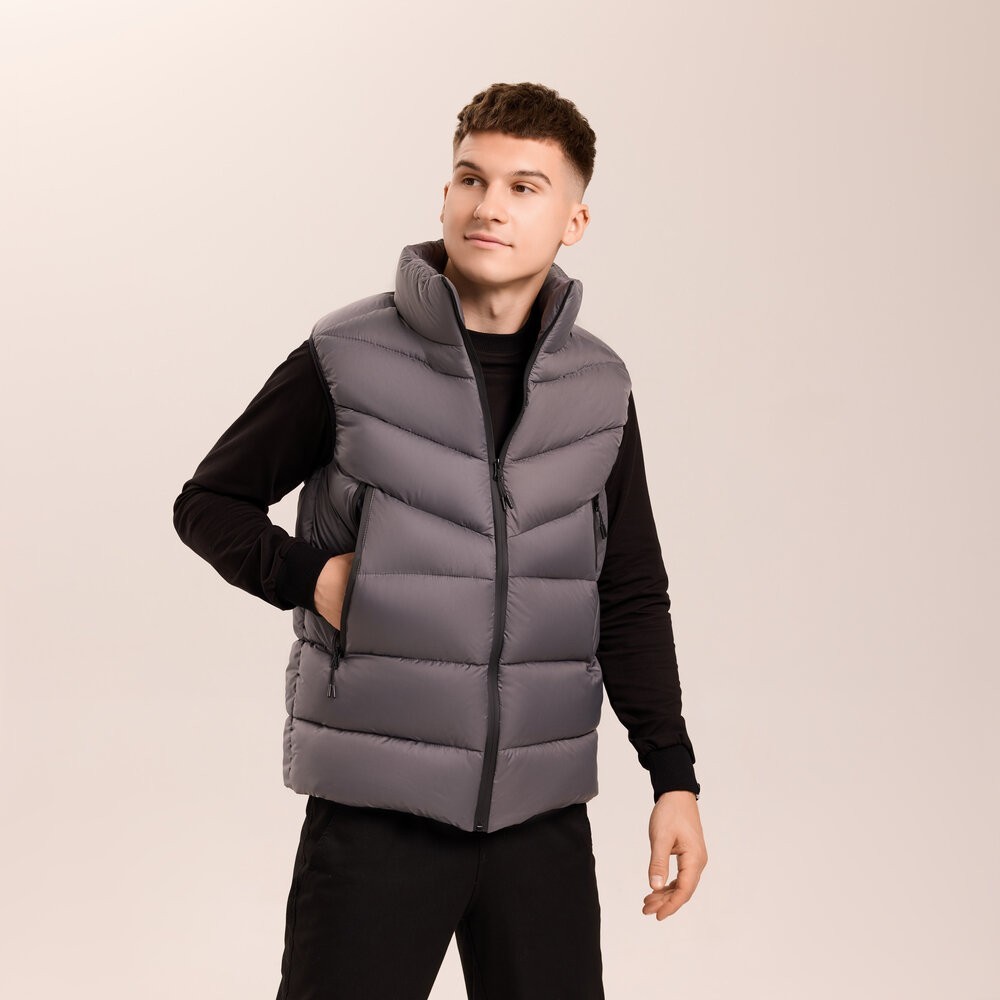 Темно-сіра жилетка для чоловіків з плащівки Pobedov Puffer, укр, укр