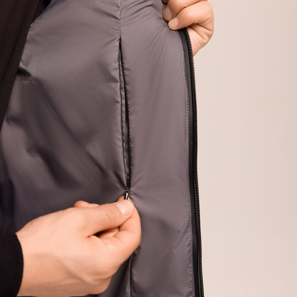 Темно-сіра жилетка для чоловіків з плащівки Pobedov Puffer, укр, укр