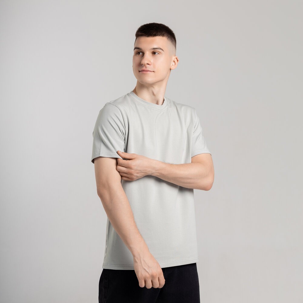 Мужская футболка Pobedov Peremoga светло-фисташковая