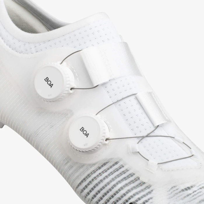 Взуття Fizik VEGA Carbon розмір 46 біле