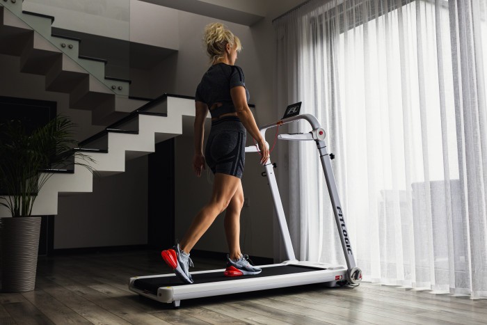 Бігова доріжка FitLogic T116W