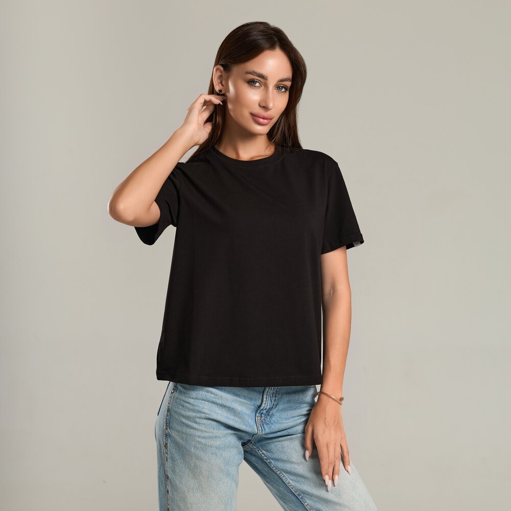 Черная базовая женская футболка Pobedov Freedom. Женская хлопковая футболка черная