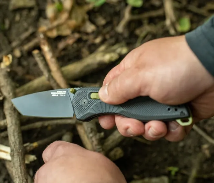 Розкладний ніж SOG Aegis AT, Black/Moss, Tanto