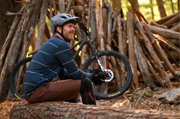 Вело шолом TLD FLOWLINE SE HELMET; TROOPER [MIST] M/L